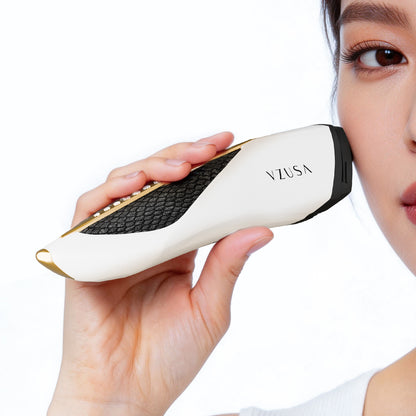 the Vzusa i CARE - メデューサ アイケア（Luxe White 限定仕様）