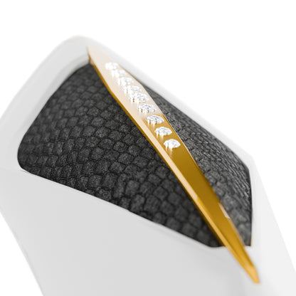 the Vzusa i CARE - メデューサ アイケア（Luxe White 限定仕様）